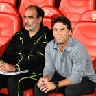 El entrenador del Almería en el banquillo del Estadio de los Juegos Mediterráneos.