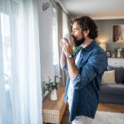 Vivir solo es una elección cada vez más común.