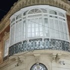 Luz en el despacho de Javier Aureliano García