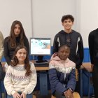 José Luis Mendoza y los alumnos creadores de 'Silencio'