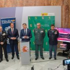 Declaración ante los medios del delegado del Gobierno en Andalucía, Pedro Fernández, junto a altos mandos de Policía Nacional y Guardia Civil.