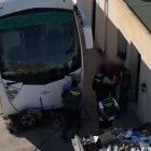 Imagen de uno de los autobuses empleados para transportar la droga escondida desde Almería hasta Bélgica.