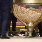 El bombo ha dejado una alegría en Roquetas de Mar: casi 3 millones de euros con el quinto premio.