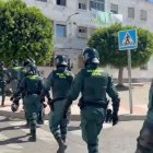 Actuación de la Guardia Civil en el barrio de las 200 Viviendas en Roquetas de Mar.