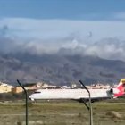 Vuelo procedente de Sevilla aterrizando en el Aeropuerto de Almería.