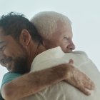 El cantante almeriense David Bisbal junto a su padre.