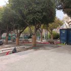 Así está la Plaza del Educador junto al Paseo de Almería