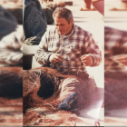 Pepe Marcos remendando y apañando las redes.