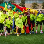 Una semana larga en el Anexo que da para juegos en la hierba.