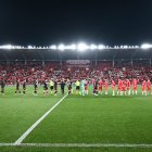 Los que salen titulares notan la presión de los que quedan en el banquillo.