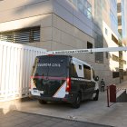 Vehículo de la Guardia Civil durante las actuaciones del Caso Mascarillas el pasado mes de noviembre.