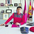 El Comisario Jefe de la Policía Foral de Navarra, Manuel Hernández en su despacho de Tudela.