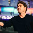 Está bien tender la mano a los colegiados pero sin hacer el tonto.