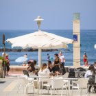Terraza de verano junto al Paseo Marítimo de Almería