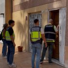 Imagen de la actuación policial que se saldó con seis personas detenidas.