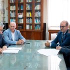 Firma del acuerdo sobre el futuro del Teatro Cervantes.