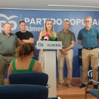 La diputada nacional Maribel Sánchez Torregrosa, junto a los alcaldes de Alcontar, Macael, Purchena y Olula del Río.