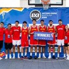 Raúl Fernández y su equipo tras ganar una competición.