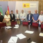 Reunión de la Mesa del Tren de Almería con Sergio Bueno, número dos de Renfe, y José María Martín, subdelegado del Gobierno de España en Almería.