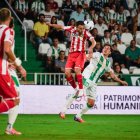 Lelo y Carracedo vivieron un partido apasionante en el Nuevo Arcángel.