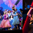 Elena Guirau durante el musical Mago de Oz (izquierda) y durante una de sus actuaciones en 'Popstars' (derecha).