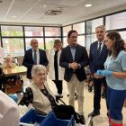 El delegado del Gobierno, Francisco Góngora, ha visitado la residencia de mayores Ángeles Parra en el municipio de Huércal-Overa