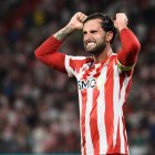 Leo Baptistao celebra en el Estadio de los Juegos Mediterráneos su gol al Cádiz.