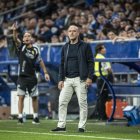 Julián Calero (derecha) en el Oviedo-Sporting.