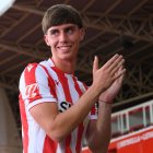 Andrej Popovic (20 años), se perfila como sustituto de Federico Bonini al ser central zurdo y conocer el sistema de García Pimienta.