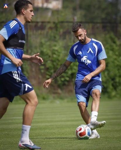 Álex Centelles debutó en el primer partido de la temporada para el Levski Sofía.