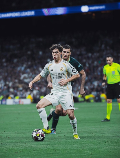Salió al césped del Bernabéu para medirse al Manchester City.
