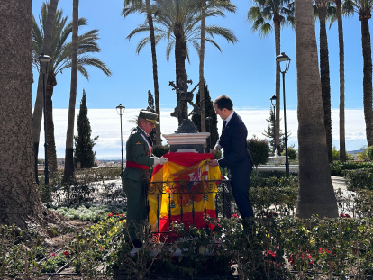 Inauguración del Monumento en Honor a la Legión Española.