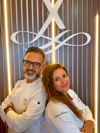 Los heladeros Alejandro Reyes y Prado Zamora, pareja.