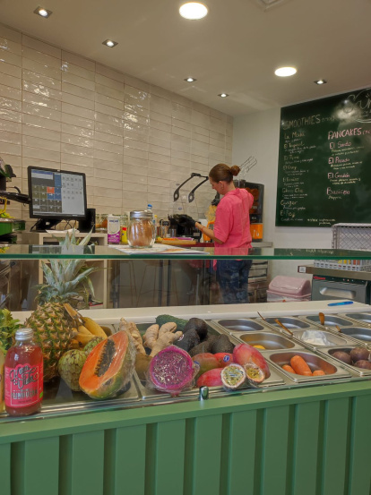 Interior de Sansa Café, el nuevo local de La Térmica.
