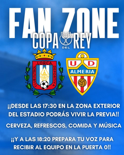 El cartel del Lorca Deportiva anunciando que esta tarde habrá fiesta en la previa.
