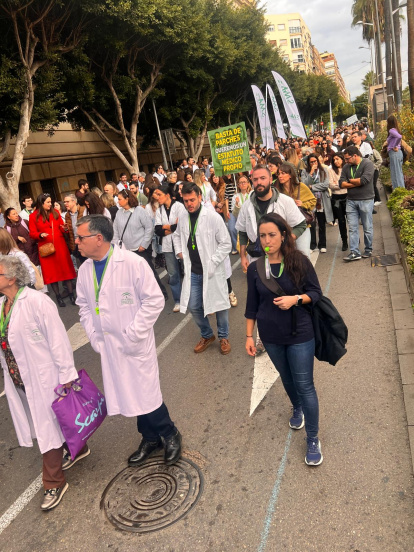 Manifestación sanitaria contra el nuevo Estatuto Marco, este jueves 11 de diciembre, en el marco de la huelga médica del 9 al 12 de diciembre.