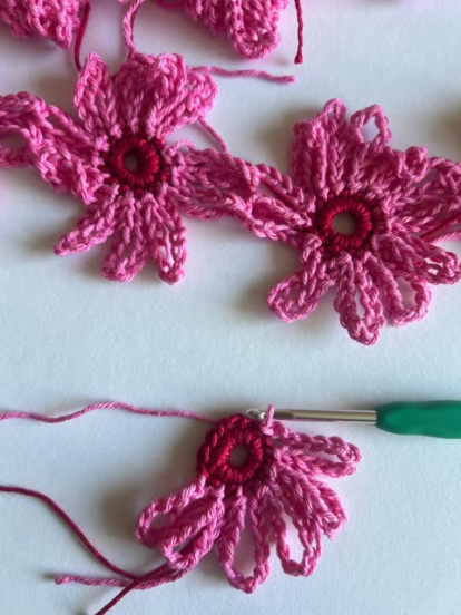 Instagram @crochetbyeep