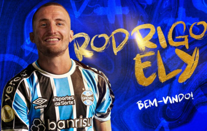 Rodrígo Ely salía para Brasil después de hacer pretemporada con Vicente Moreno.