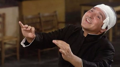 Fernando Esteso en una imagen de la película 'El hijo del cura'.