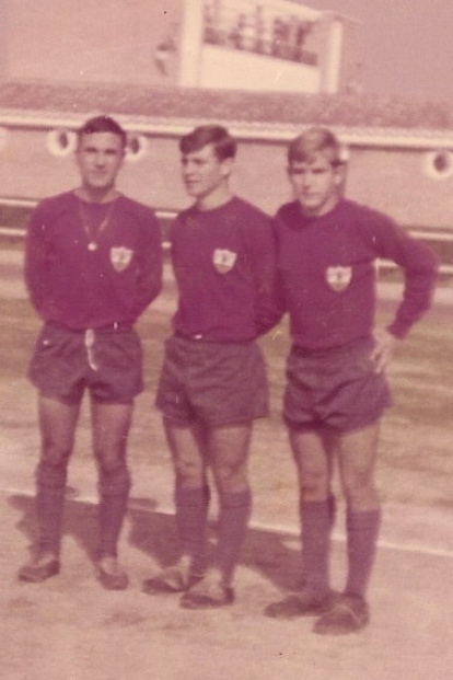 Nieto, Rojas y Santi defendiendo los colores del Banesto.