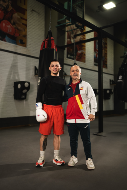 Rafa Lozano Jr. debutará como profesional por un título internacional WBA en un evento sin precedentes.