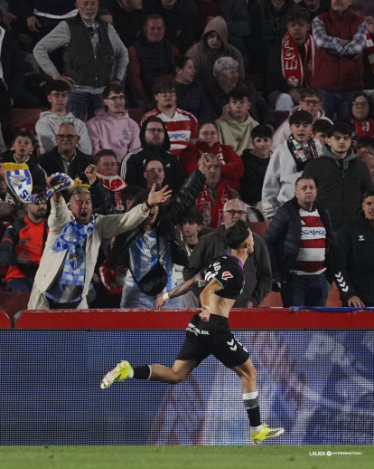 Los aficionados del Granada esperan con ilusión el cambio de propiedad.