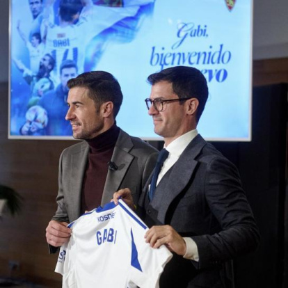 La temporada del Real Zaragoza comenzaba con Gabi en el banquillo.