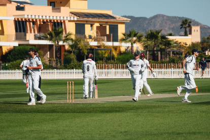 Los clubes más prestigiosos del cricket mundial entrenando en Desert Springs Resort.