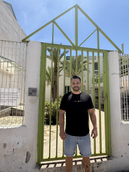 Despedida de Borja como conserje tras tres años en el IES El Palmeral de Vera.