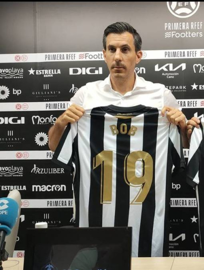 Bob Voulgaris sabe cuando toca ponerse la camiseta del Castellón.