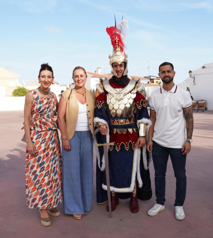 Así fue el espectacular Gran Desfile de Moros y Cristianos en Vera.