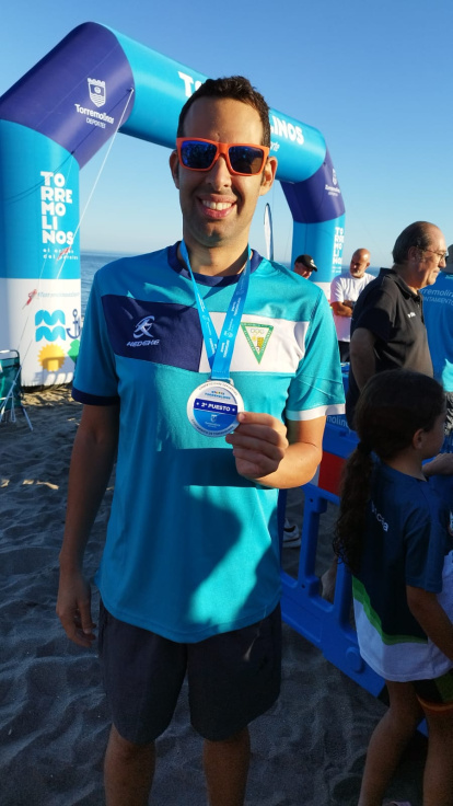 Carlos Tejada sigue coleccionando medallas.