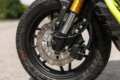 ADV PRO 125 logra un equilibrio perfecto entre prestaciones, maniobrabilidad y autonomía.