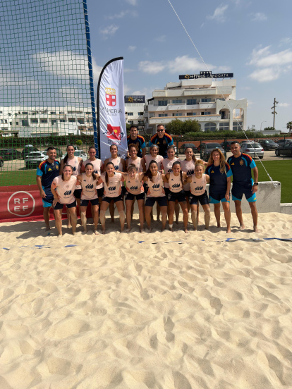 Selecciones de España de fútbol-playa en el Arena Center El Toyo.
